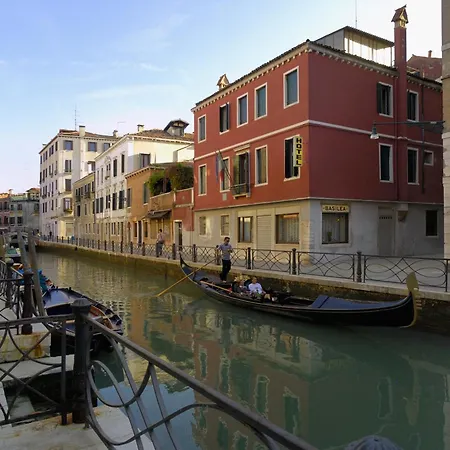 Albergo Basilea-3