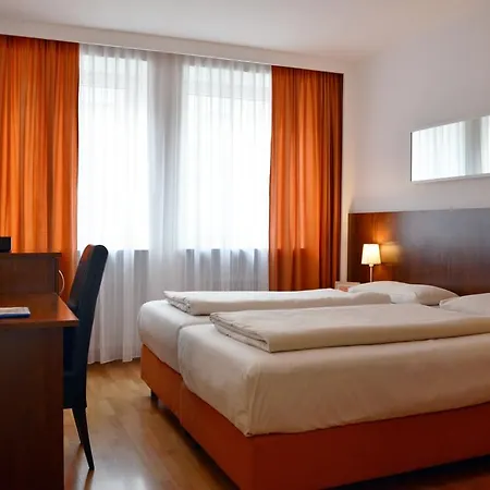 Hotel Italia-2
