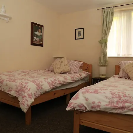 Ladywood House Bed And Breakfast-3