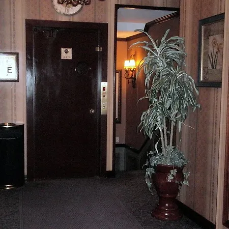 Hotel 17 - Extended Stay-3