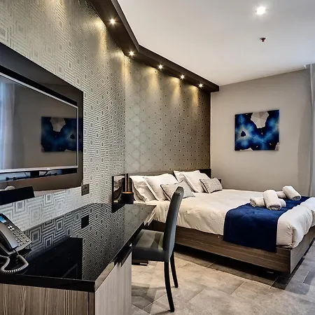 The District Hotel-2