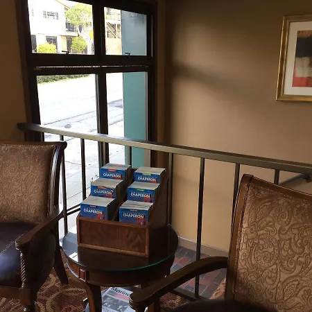 Lombard Inn-2