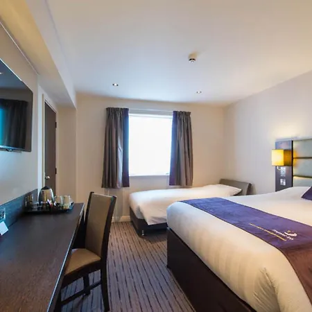 Premier Inn London Clapham-2