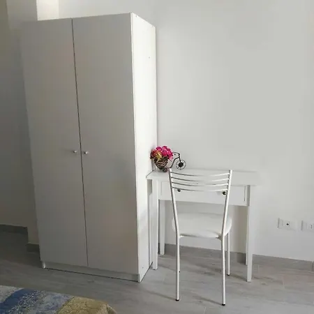 Nancy House-3