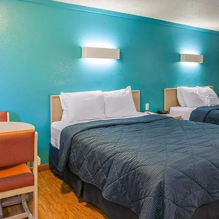 Econo Lodge Richmond-3