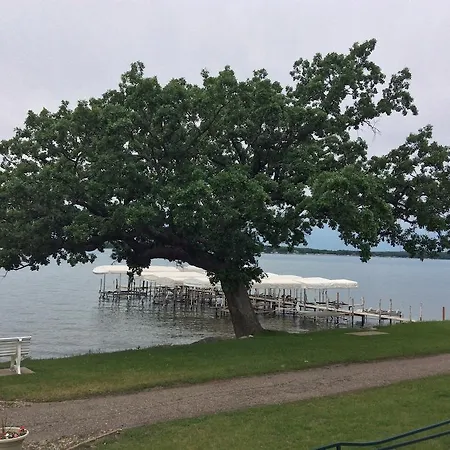 The Inn At Okoboji-3