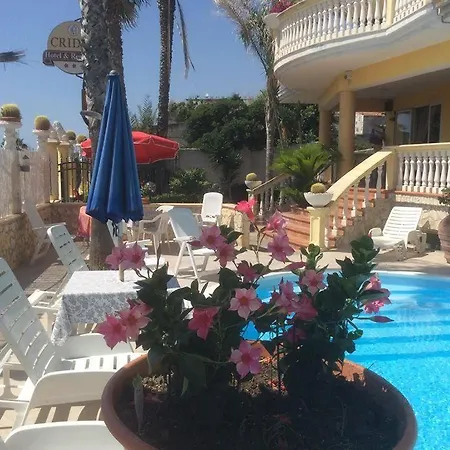 Cridda Hotel & Restaurant-3