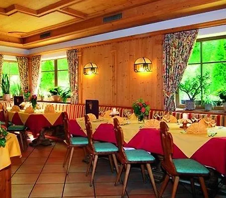 Hotel Mair Am Bach-3