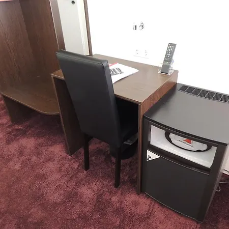 Aaa Budget Hotel-2