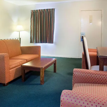 Rodeway Inn & Suites Williamsburg-2