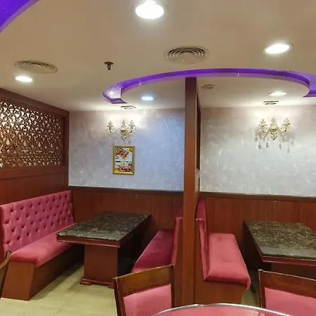Kings Square Hotel Llc-2