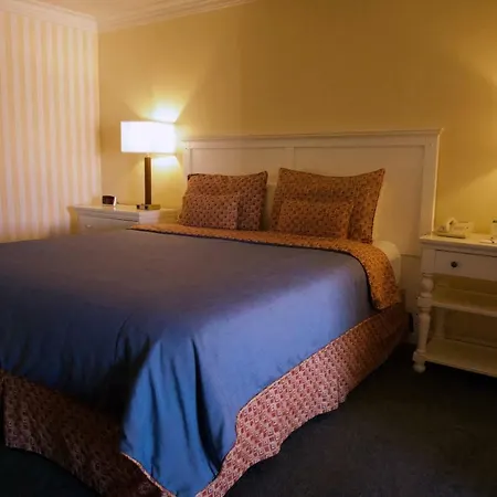 Bay Shores Peninsula Hotel-2