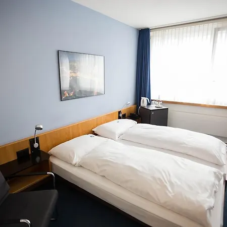 X-Tra Hotel-3