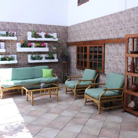 The Garden Hostel Las Palmas-3