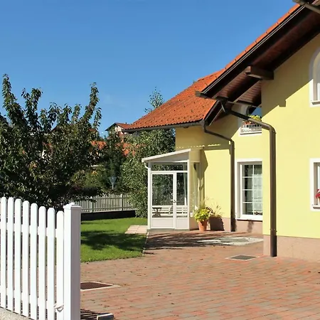 Yellow Dreamhouse-3