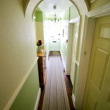 Fellview Guest House-3