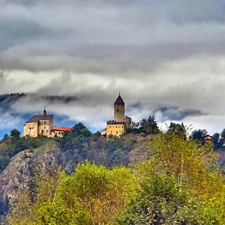Burgfrieden-3