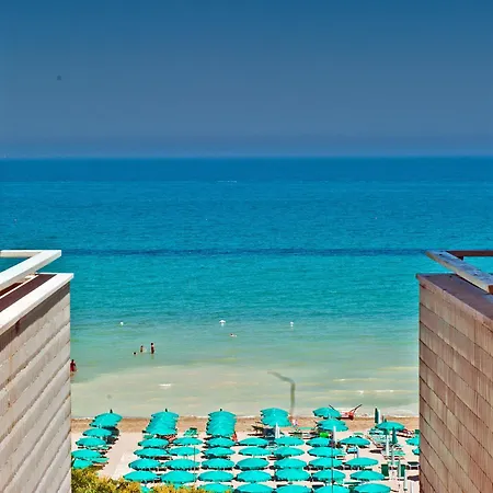 Hotel Ambassador-2