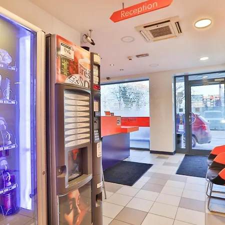 Easyhotel Sofia-2