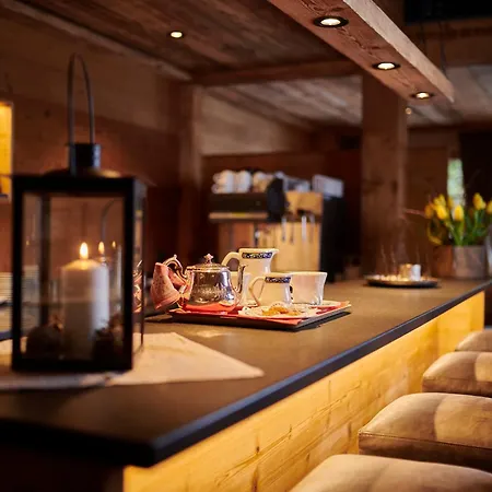 Hotel Alpenrose Wengen - A Family Affair Since 1881-3