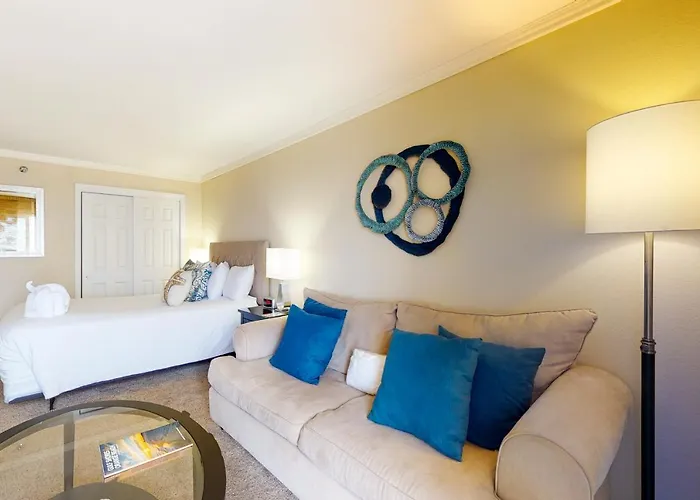 Islander Condominiums I