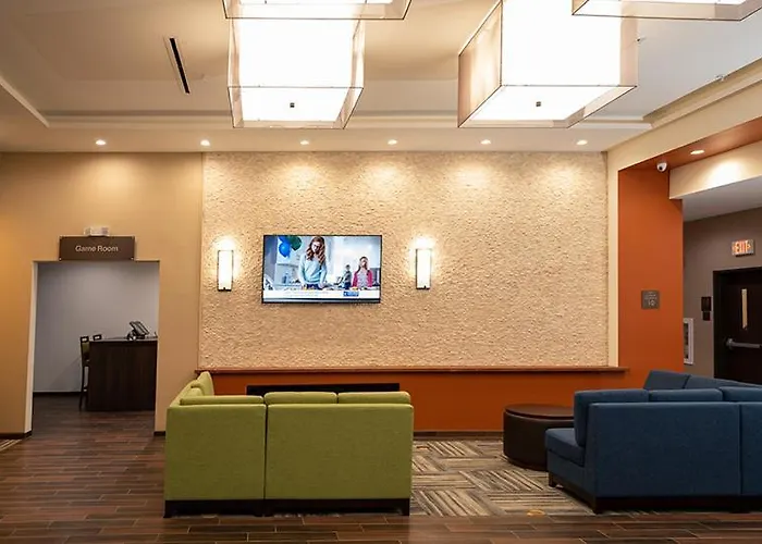 Hotel near College: Comfort Suites Cedar Park - Austin Northwest