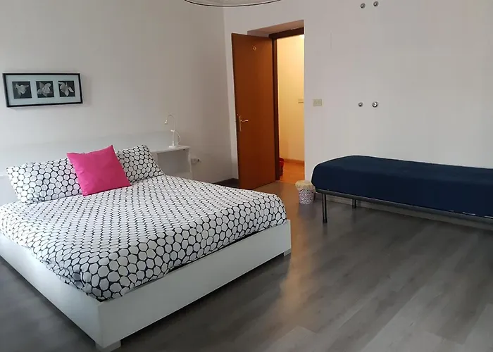 Hotel 3 stelle: B&B Porto Vecchio ROOMS - Stazione Centrale Trieste