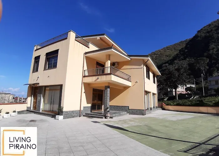 Hotel sulla spiaggia: Living Piraino casa vacanze