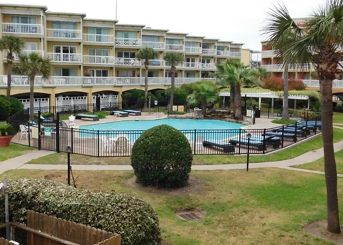 Waterpark hotels Seas The Day!