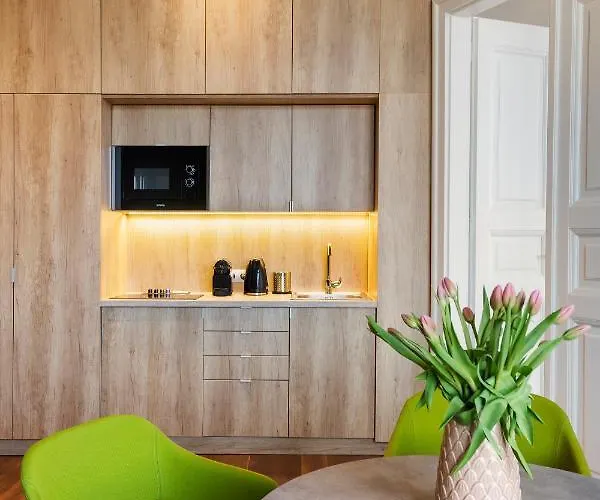 Lakeside Residences 1 Min From Metro