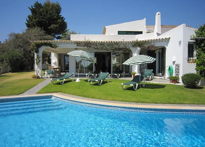 Bungalow rentals In Albufeira With Pool & Ocean Views