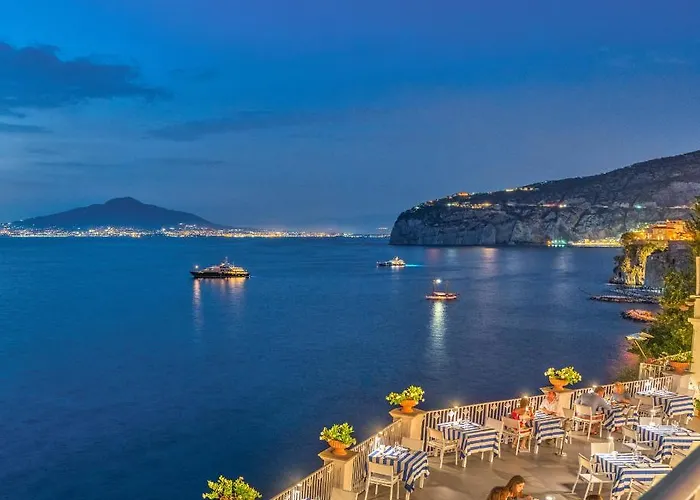 Hotel with view: Grand Hotel Riviera