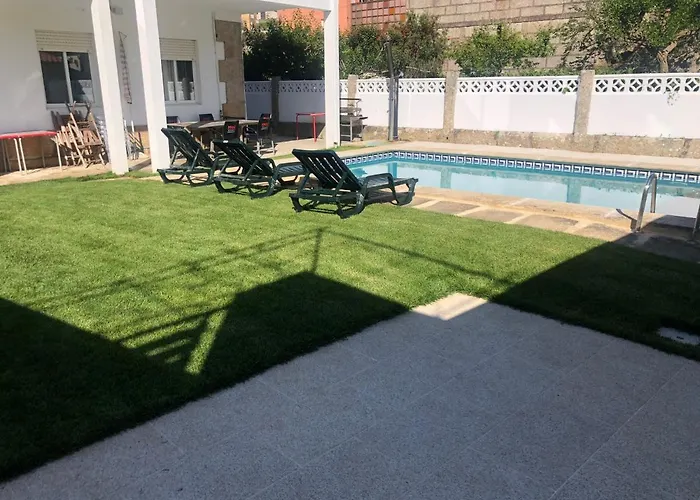 Casa Con Piscina Cerca De La Playa