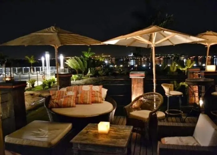 Flat Life Resort