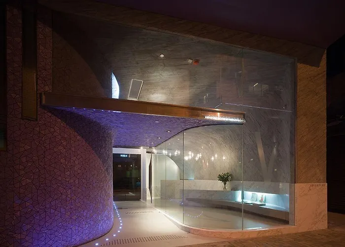 V Wanchai Hotel