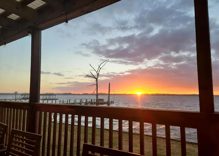 Dances Bay