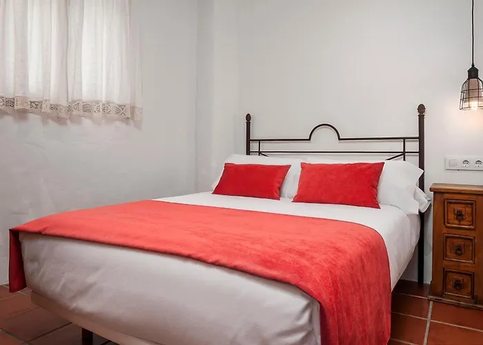 Hotel: Habitaciones y Apartamentos en el centro La Jábega by Conil Home