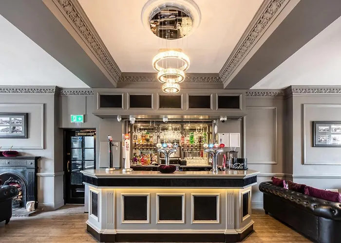 Grand St Leger Hotel