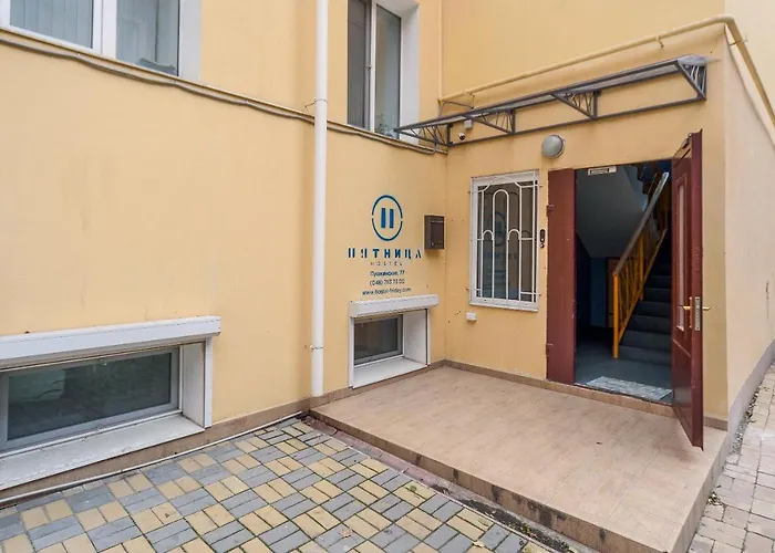 Albergue: Friday Hostel