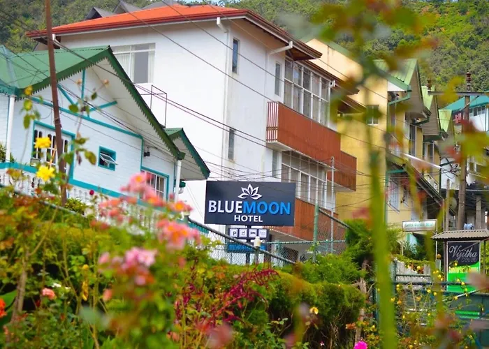 Hotels with tennis Blue Moon