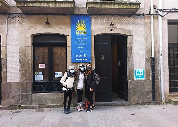  Albergue Albor