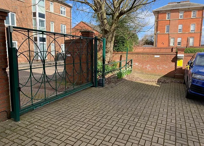 7 Precentor'S Court