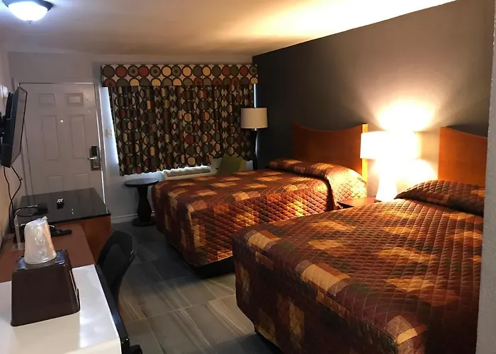 Budget Inn & Suites