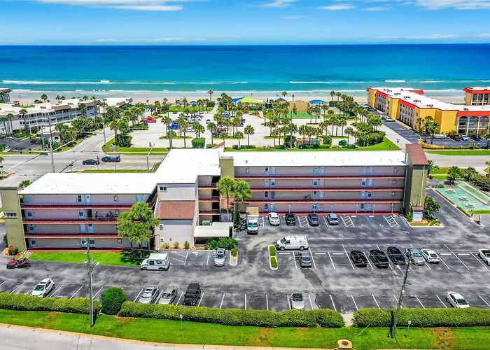 Mariners Cove 302
