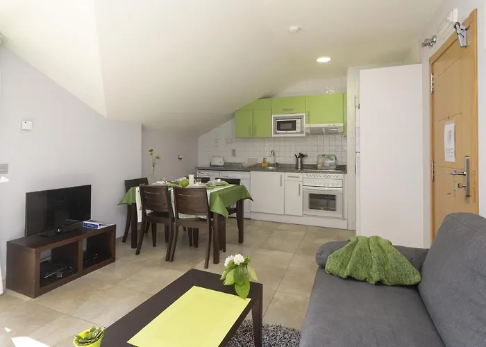 Apartamentos Turísticos Playa de Tapia