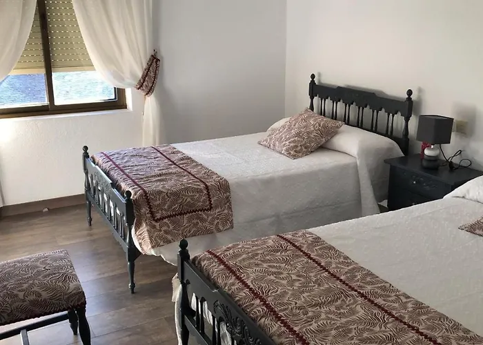Hotel cerca del colegio: El Mirador de la Villa