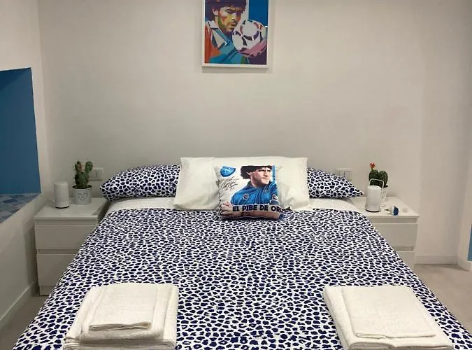  Casa Maradona