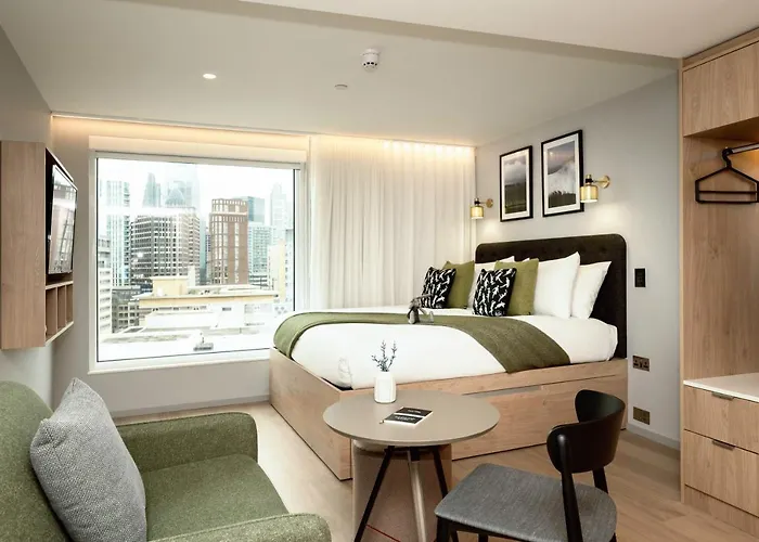 Hotels Close to Airport Wilde s London Aldgate Tower Bridge