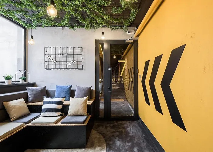 Guest house: 7 Rooms Suites
