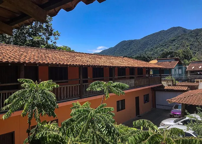 Pousada com piscina: CHALÉS e SUITES PORTO SEGURO